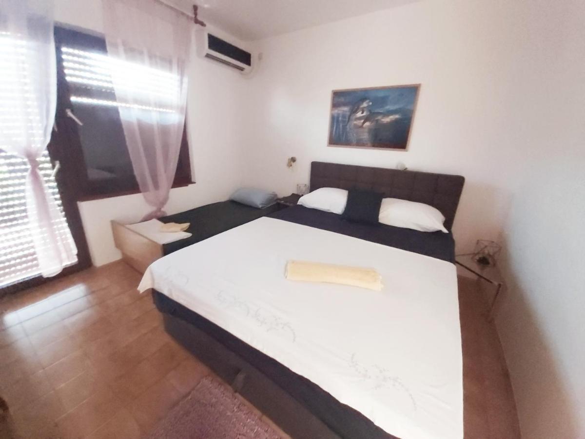 Apartman Arija-Pino Vodice Zimmer foto